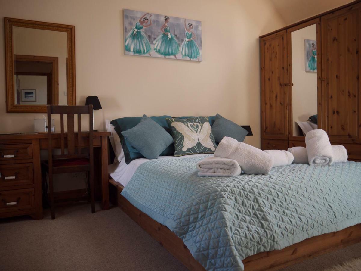 Blossom Cottage Lonmore Экстерьер фото